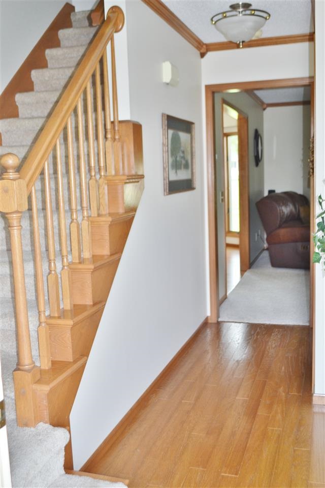 10214 Chapel Pines Pl, Fort Wayne, IN 46804 photo 2