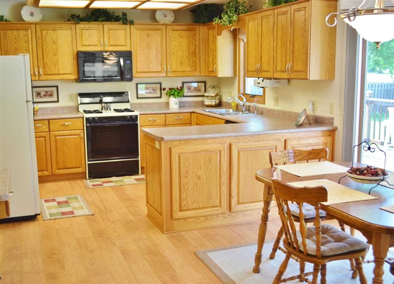 10214 Chapel Pines Pl, Fort Wayne, IN 46804 photo 8