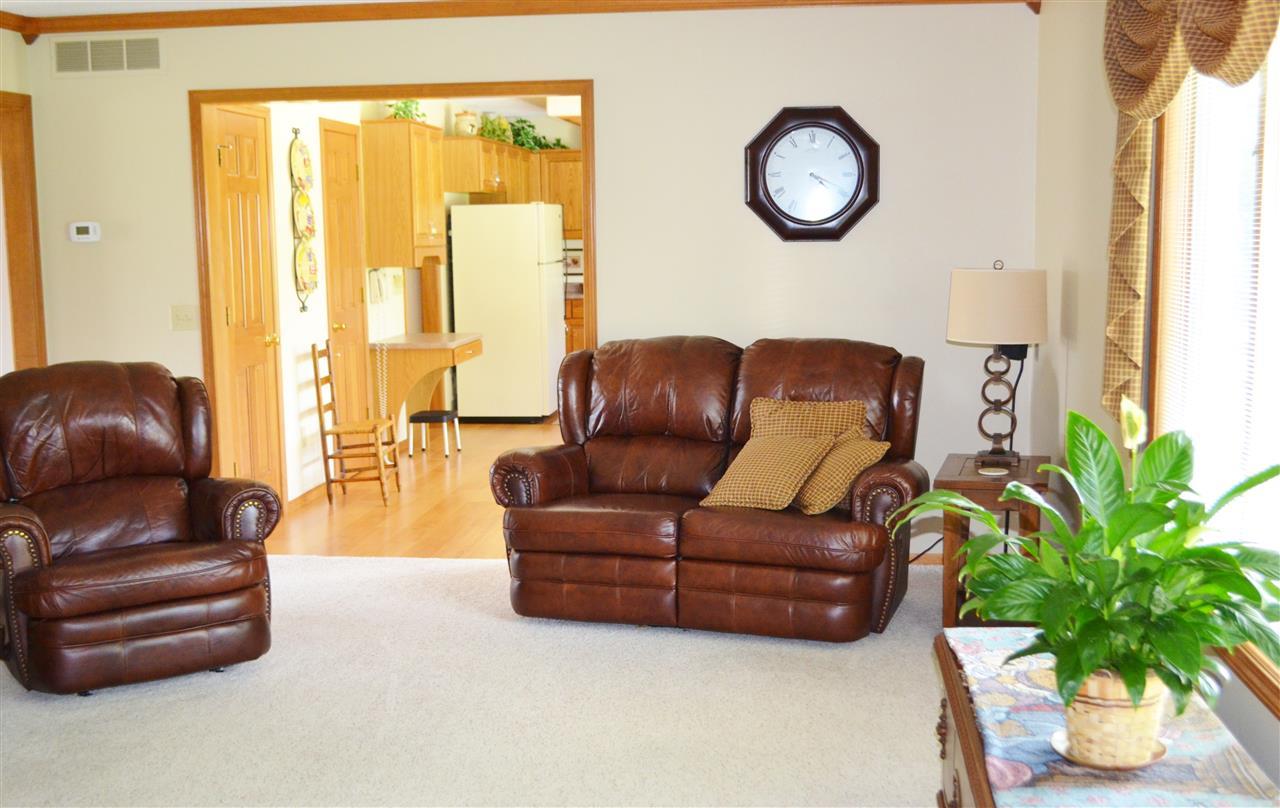 10214 Chapel Pines Pl, Fort Wayne, IN 46804 photo 6