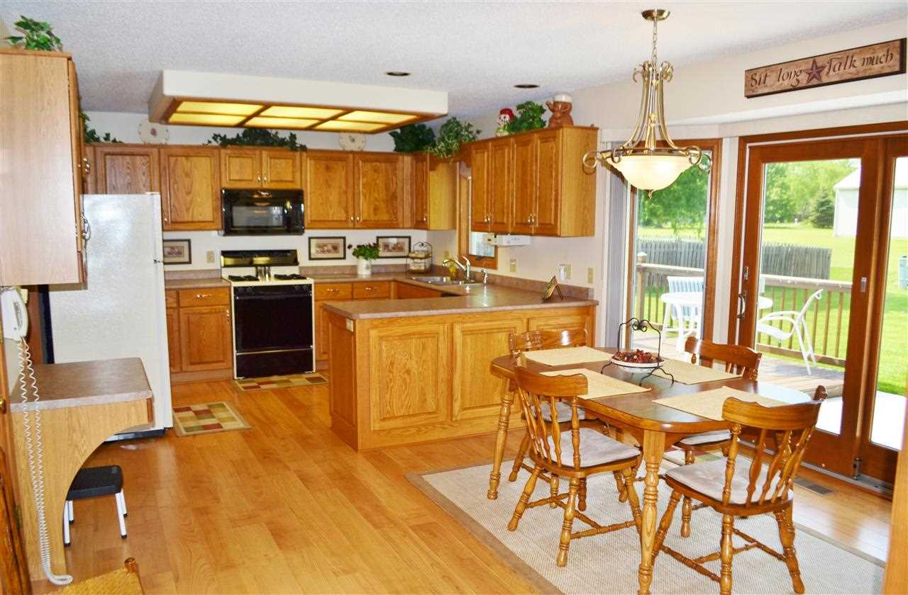 10214 Chapel Pines Pl, Fort Wayne, IN 46804 photo 11