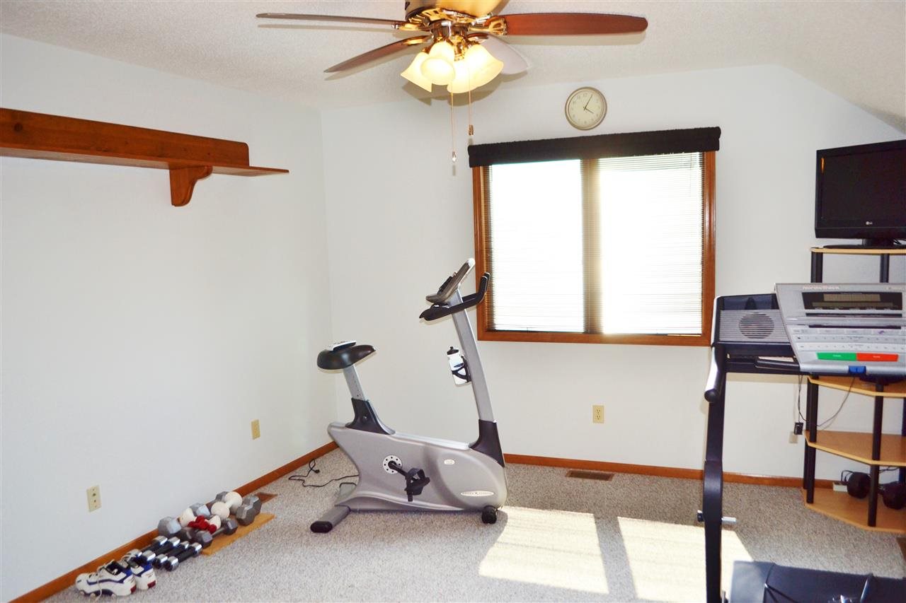 10214 Chapel Pines Pl, Fort Wayne, IN 46804 photo 21