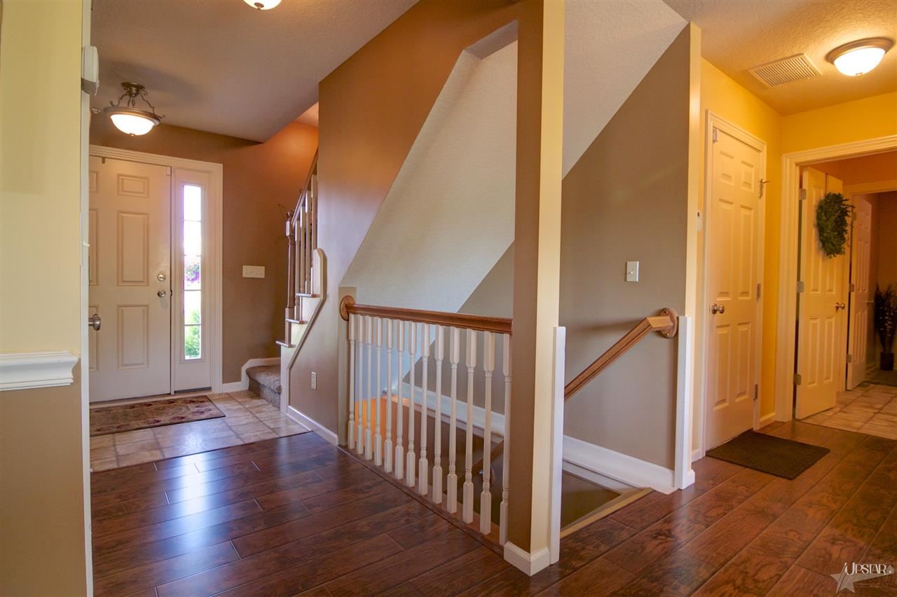 8410 Forsythia Ct, Fort Wayne, IN 46818 photo 3