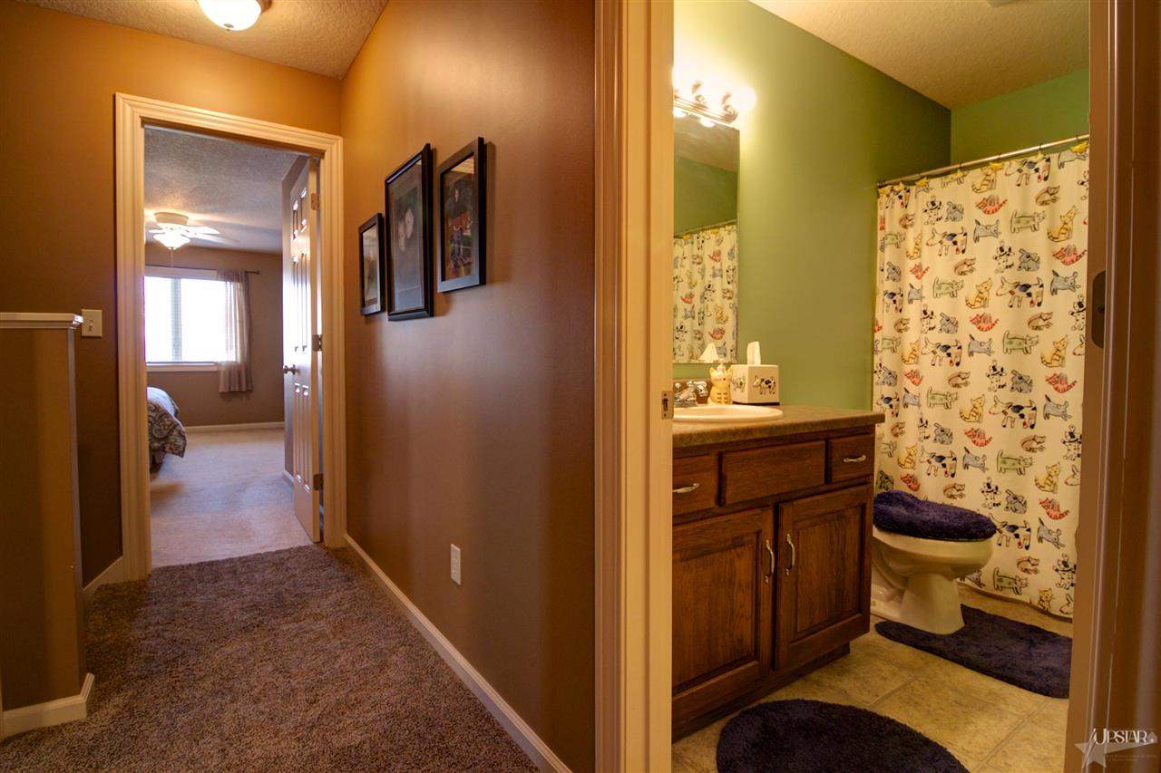 8410 Forsythia Ct, Fort Wayne, IN 46818 photo 20