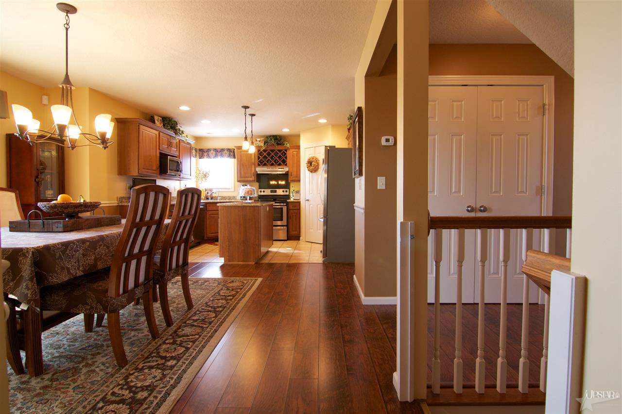 8410 Forsythia Ct, Fort Wayne, IN 46818 photo 4