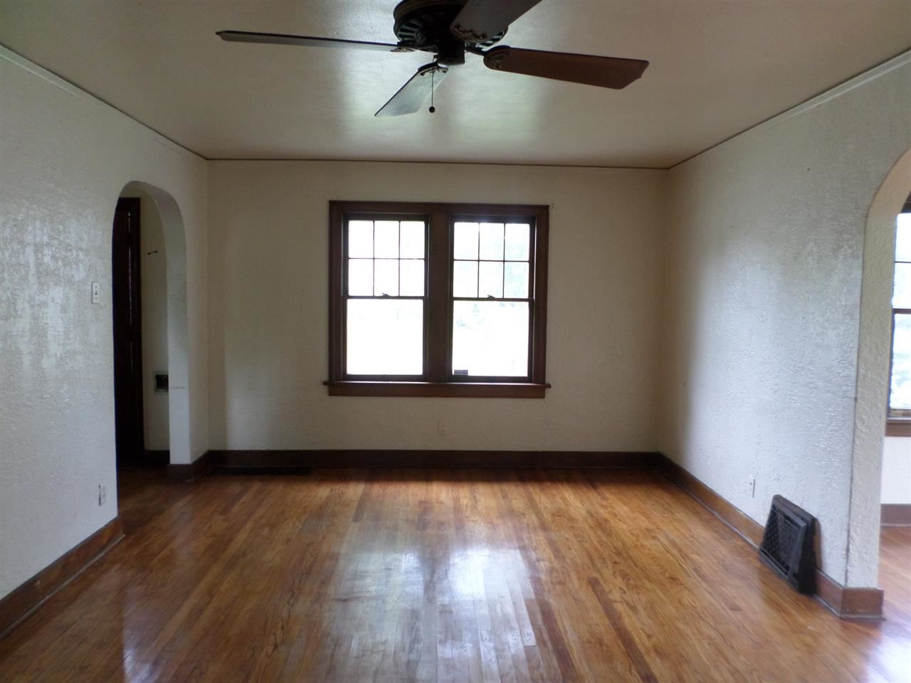 1402 Woodlawn Blvd, South Bend, IN 46616 photo 5