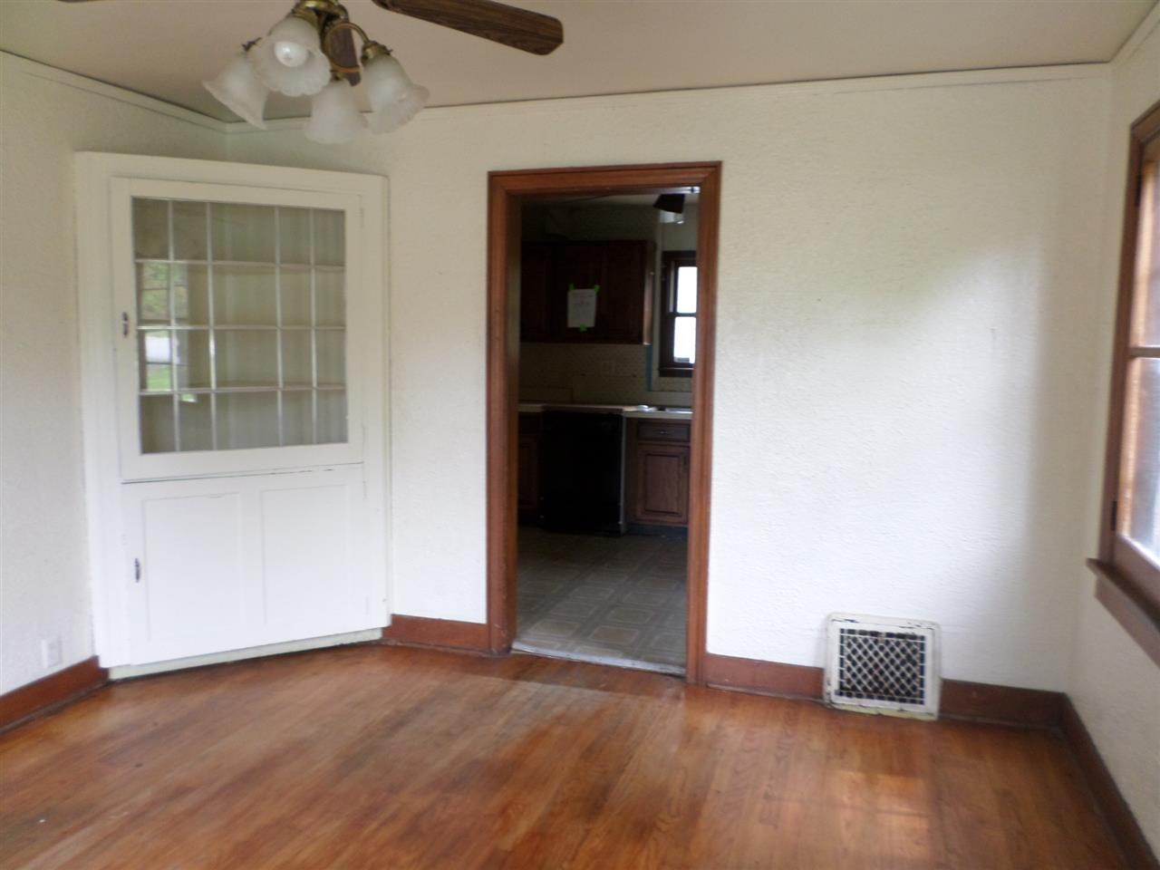 1402 Woodlawn Blvd, South Bend, IN 46616 photo 3