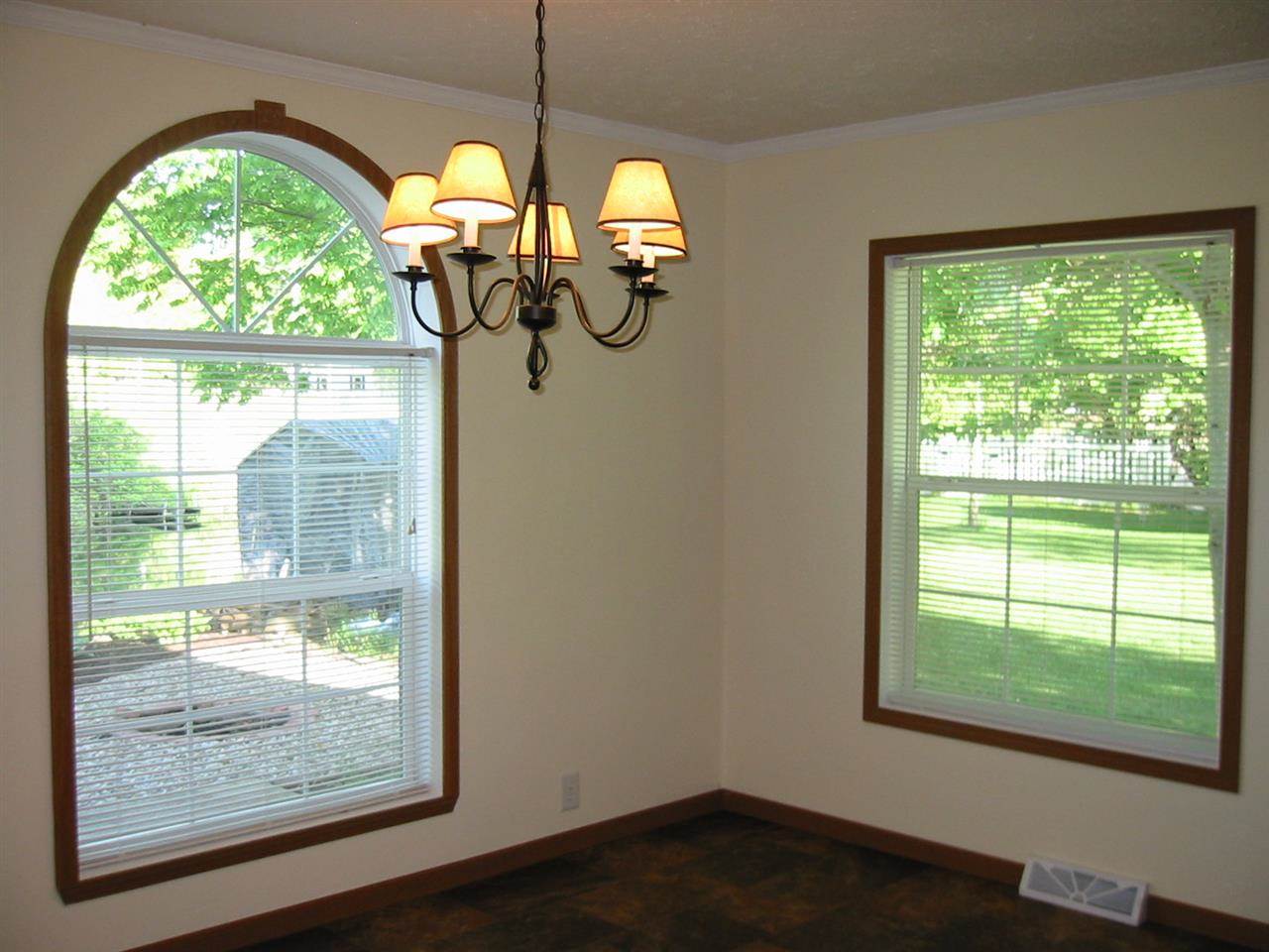 11954 N Rumpelstiltzkin Dr, Cromwell, IN 46732 photo 9