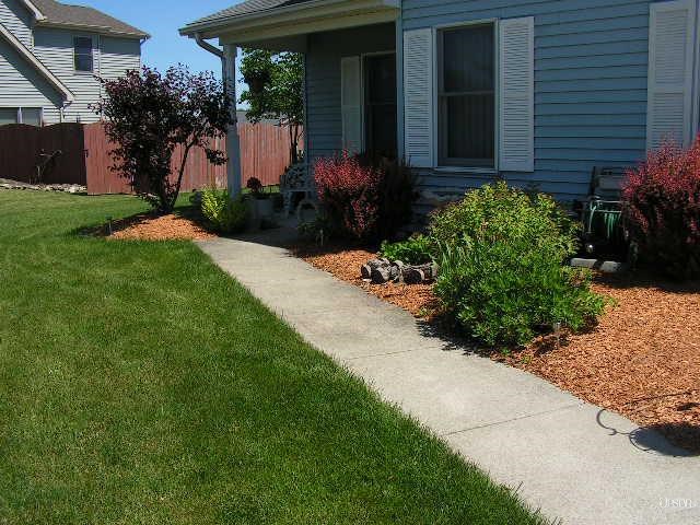 120 W Chapel Chase Dr, Decatur, IN 46733 photo 2