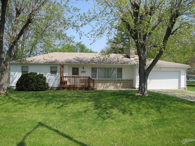 2815 Ridgeway Dr, Fort Wayne, IN 46816 photo 1