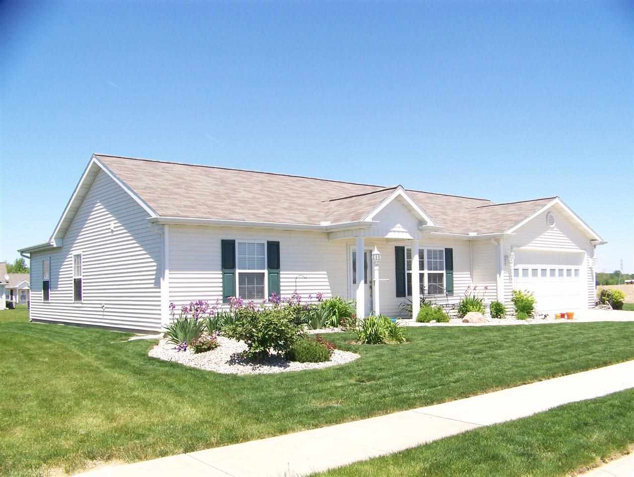 11 Cobblestone Blvd, Gas City, IN 46933 photo 1