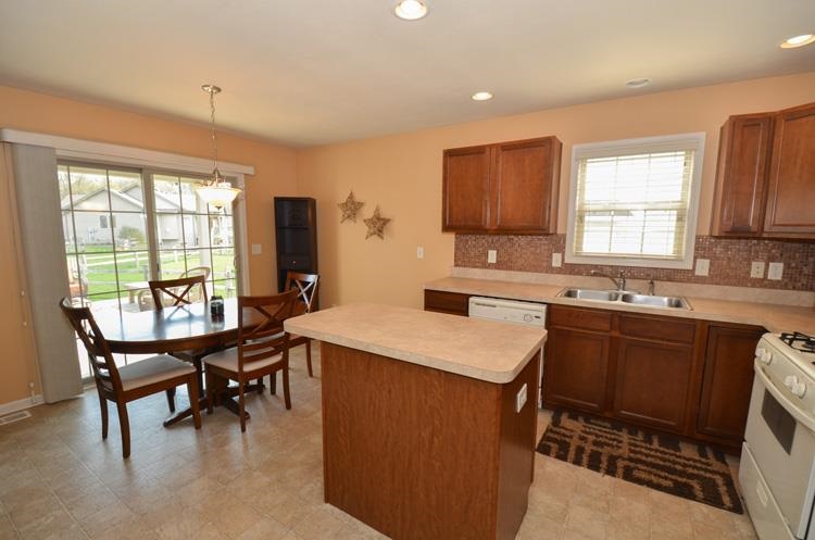 25615 Serenity Dr, South Bend, IN 46628 photo 5