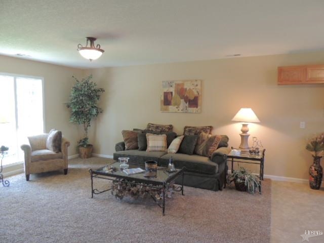 809 Wesley Ct, Fort Wayne, IN 46825 photo 3