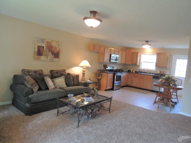 809 Wesley Ct, Fort Wayne, IN 46825 photo 4