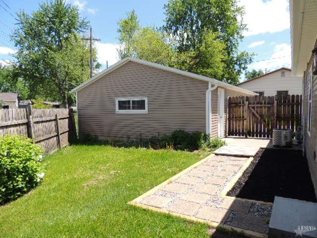 809 Wesley Ct, Fort Wayne, IN 46825 photo 9