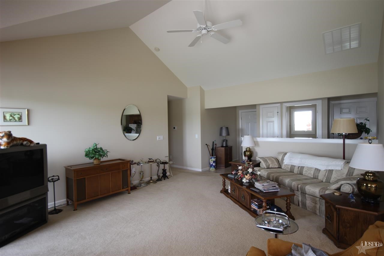 10209 Chesterhills Ct, New Haven, IN 46774 photo 4