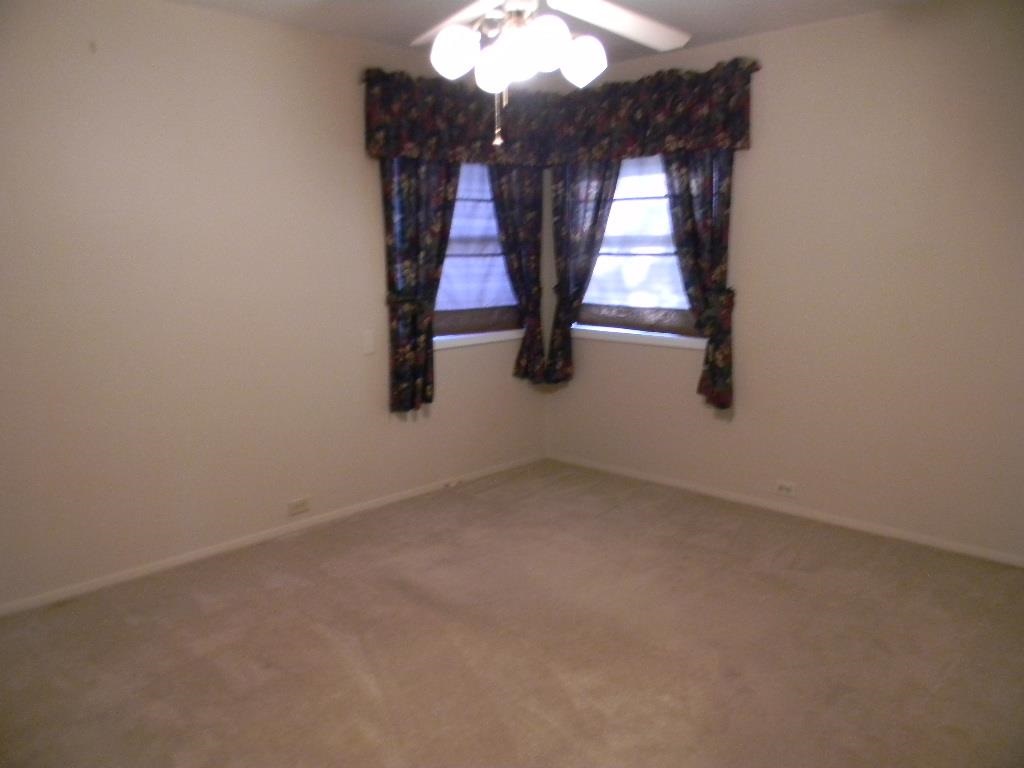 5235 Floral Pl, South Bend, IN 46619 photo 13