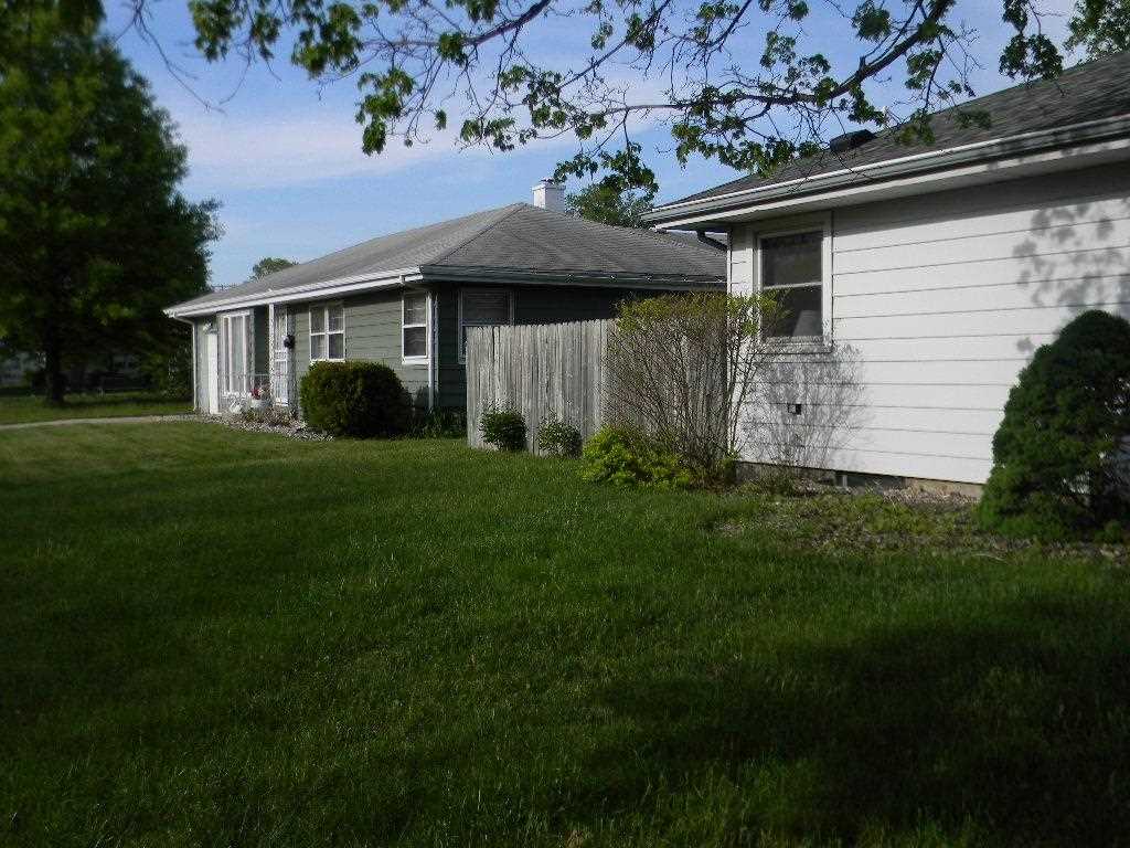 5235 Floral Pl, South Bend, IN 46619 photo 2