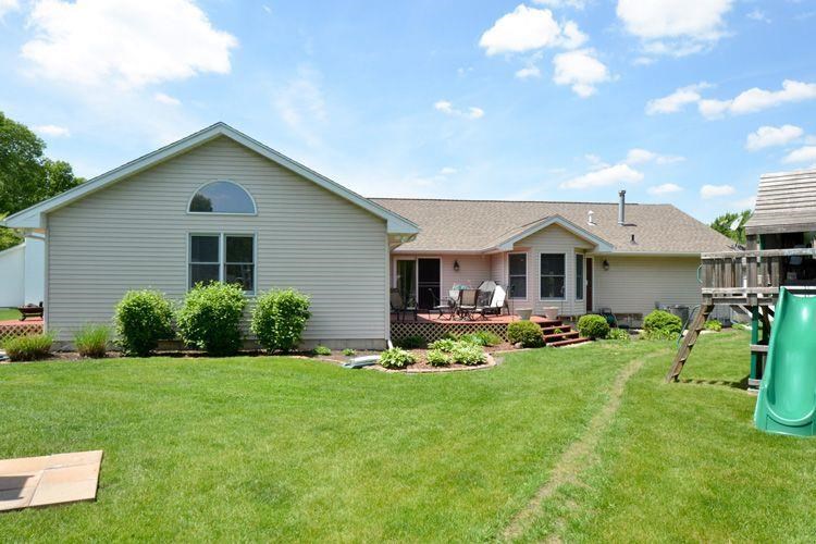 1605 Vannoni Pl, Mishawaka, IN 46544 photo 4