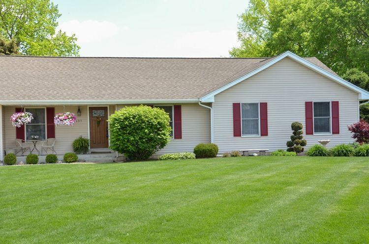 1605 Vannoni Pl, Mishawaka, IN 46544 photo 2
