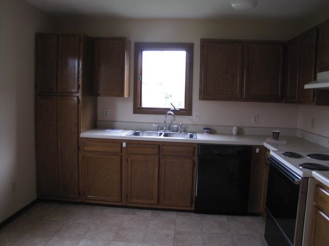 2111 Pueblo Dr, Kendallville, IN 46755 photo 8