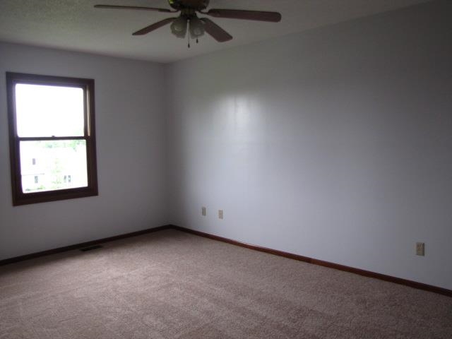 2111 Pueblo Dr, Kendallville, IN 46755 photo 6