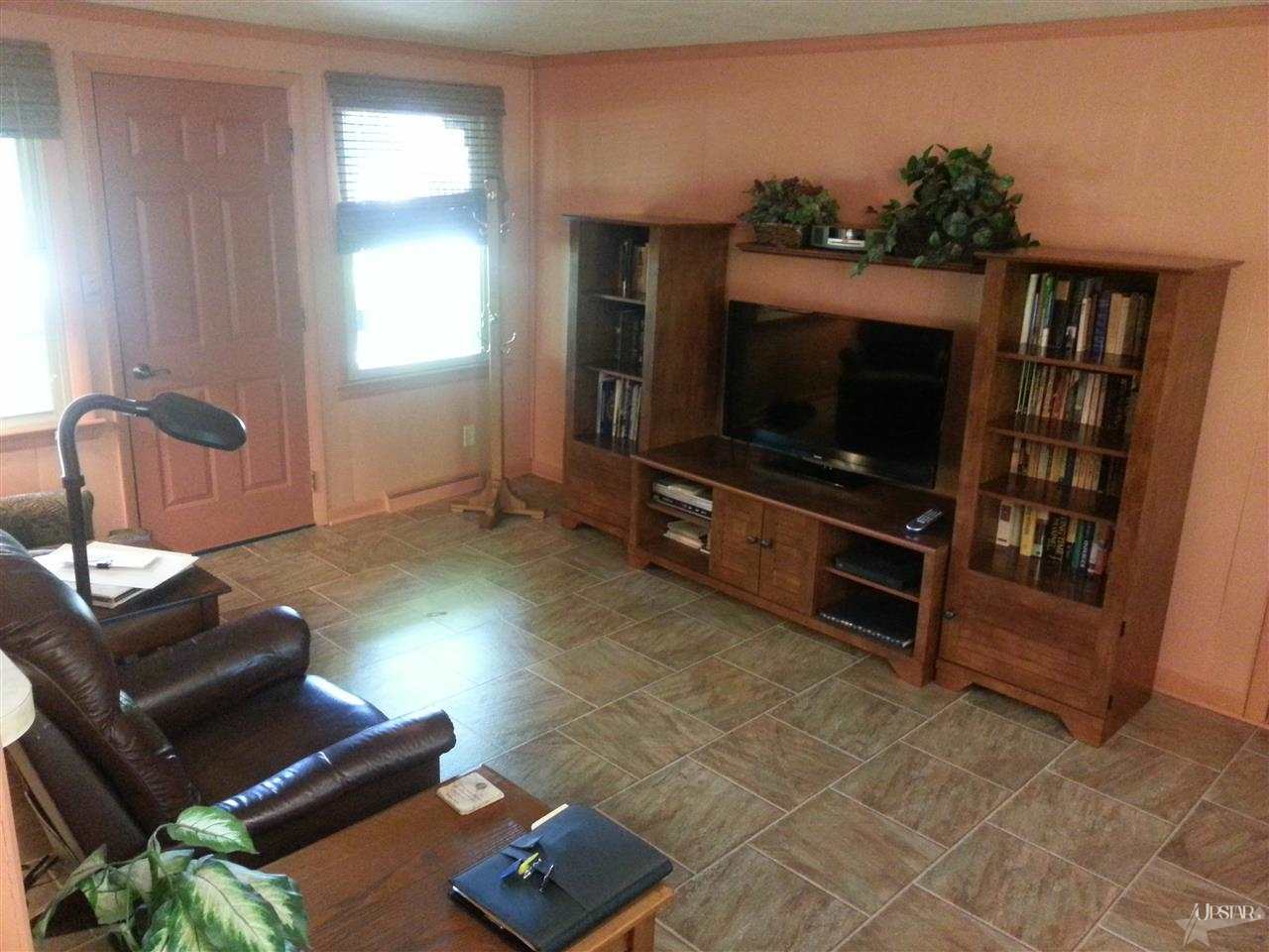 715 Rewill Dr, Fort Wayne, IN 46804 photo 4