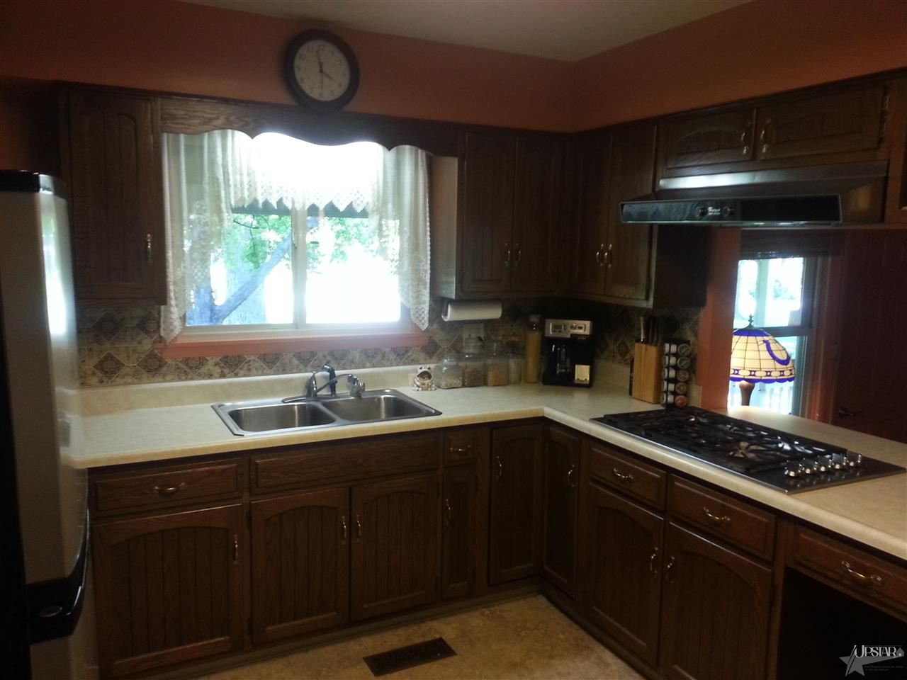715 Rewill Dr, Fort Wayne, IN 46804 photo 2