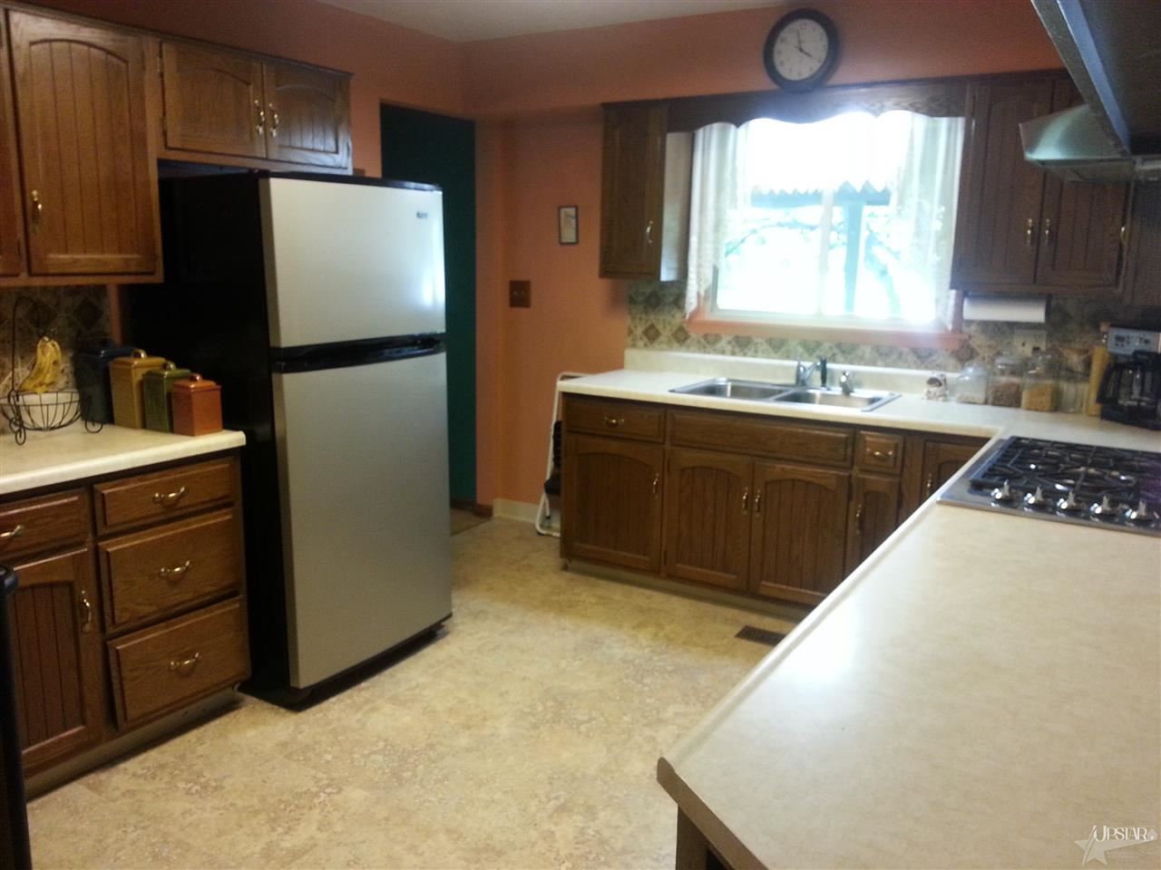 715 Rewill Dr, Fort Wayne, IN 46804 photo 6