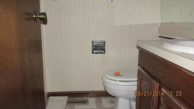 1816 Holly Apt 6 Ct, Goshen, IN 46526 photo 8