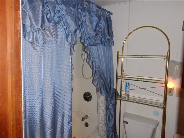 13512 N Hillside Dr, Syracuse, IN 46567 photo 9