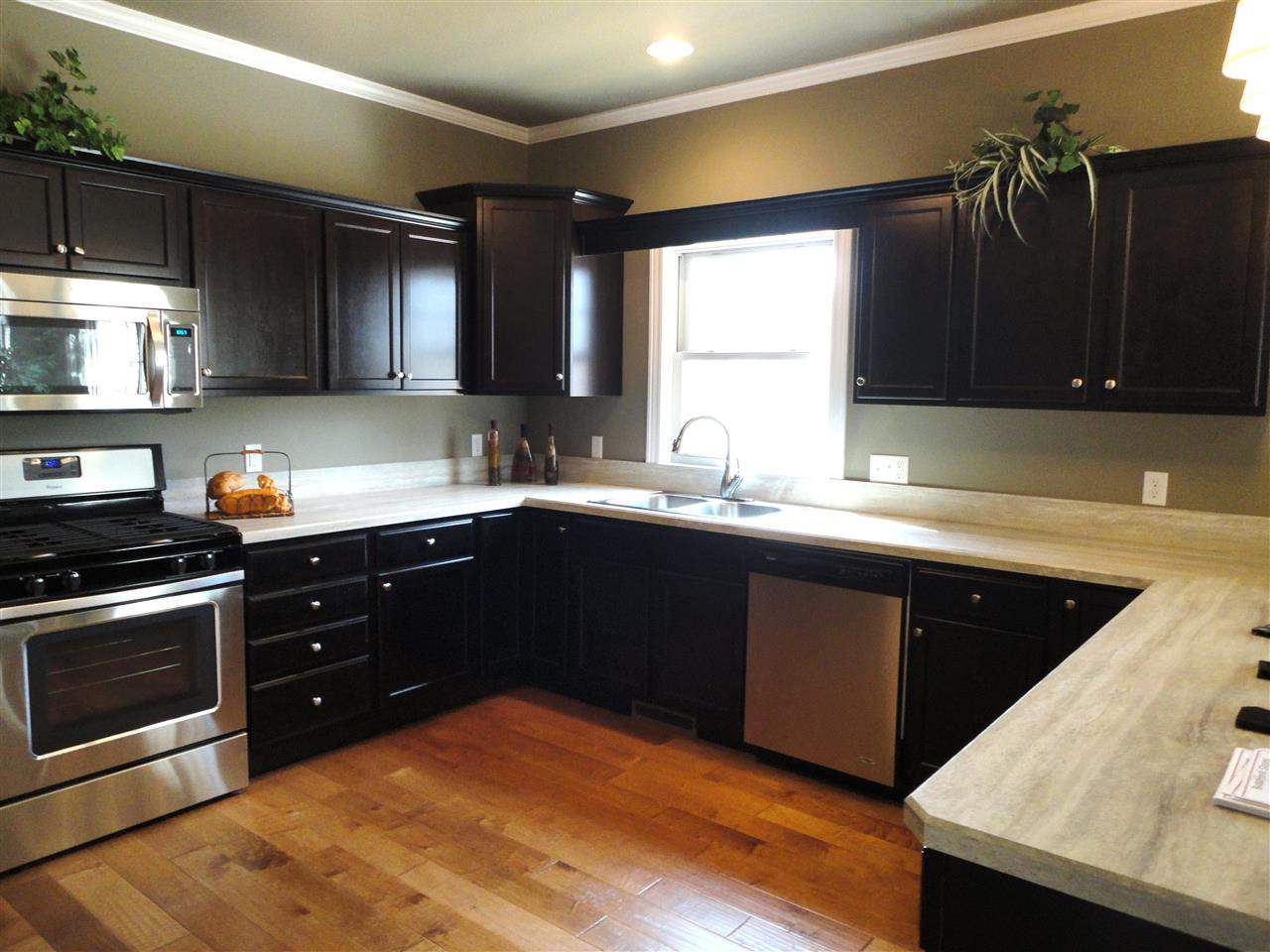 18140 Erin Ct, South Bend, IN 46637 photo 9