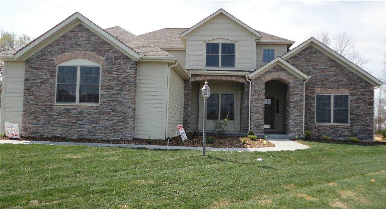 18140 Erin Ct, South Bend, IN 46637 photo 1