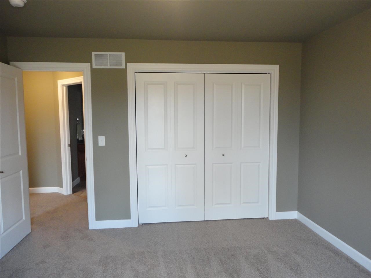 18140 Erin Ct, South Bend, IN 46637 photo 25