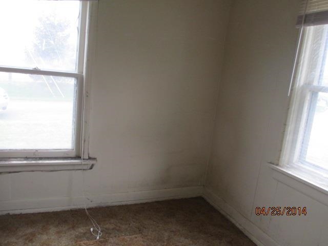 2602 S Kaley St, South Bend, IN 46614 photo 6