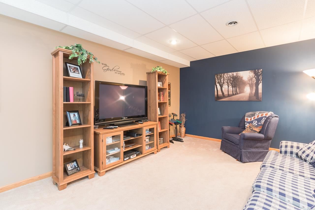 2520 Wildflower Cv, Mishawaka, IN 46545 photo 25