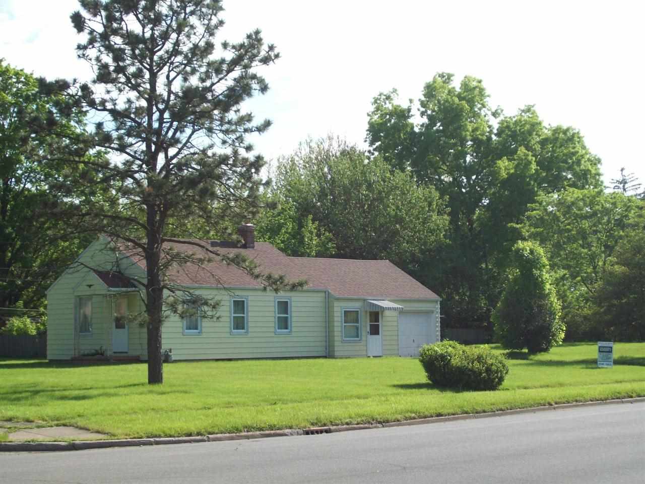 901 Parkway, South Bend, IN 46619 photo 1