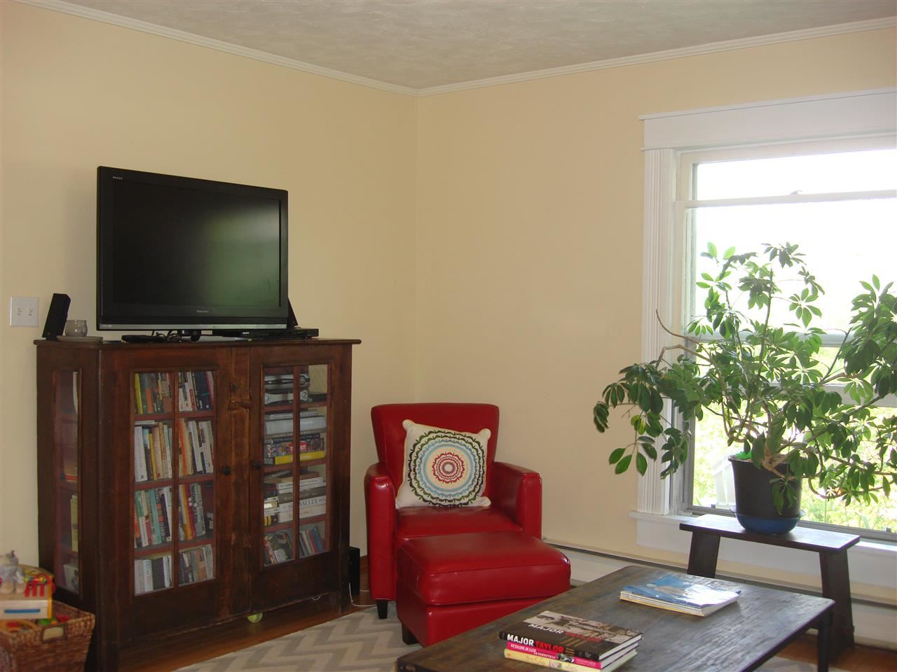 314 S Madison St, Bloomington, IN 47403 photo 12