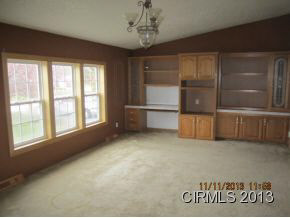 5104 E Broadview Ln, Logansport, IN 46947 photo 11