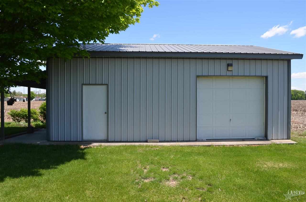 15027 Minnich Rd, Hoagland, IN 46745 photo 4