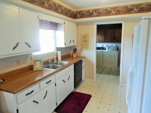 908 E North H St, Gas City, IN 46933 photo 3