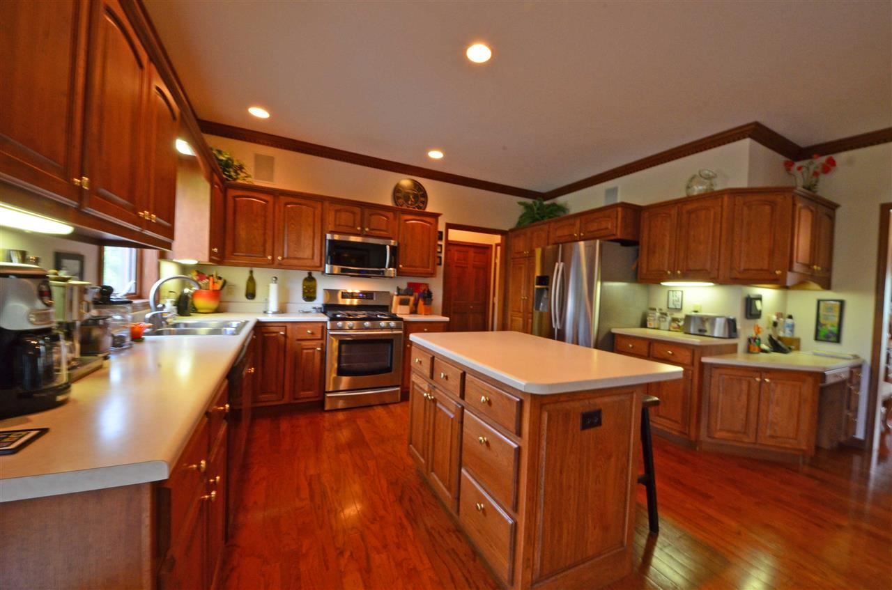 11920 Eagle Creek Ln, Fort Wayne, IN 46814 photo 5