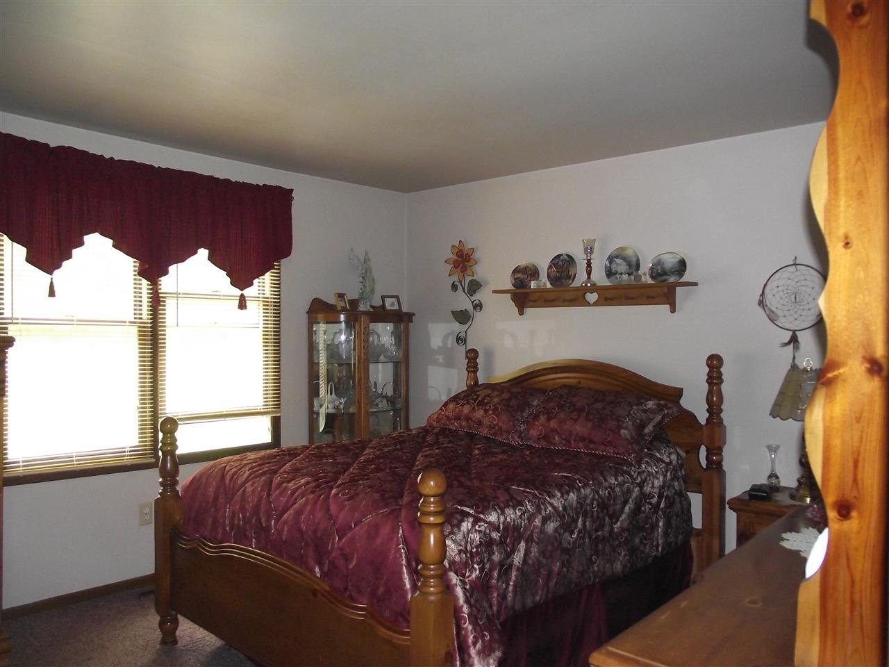 6515 N 1100 E, Grovertown, IN 46531 photo 10
