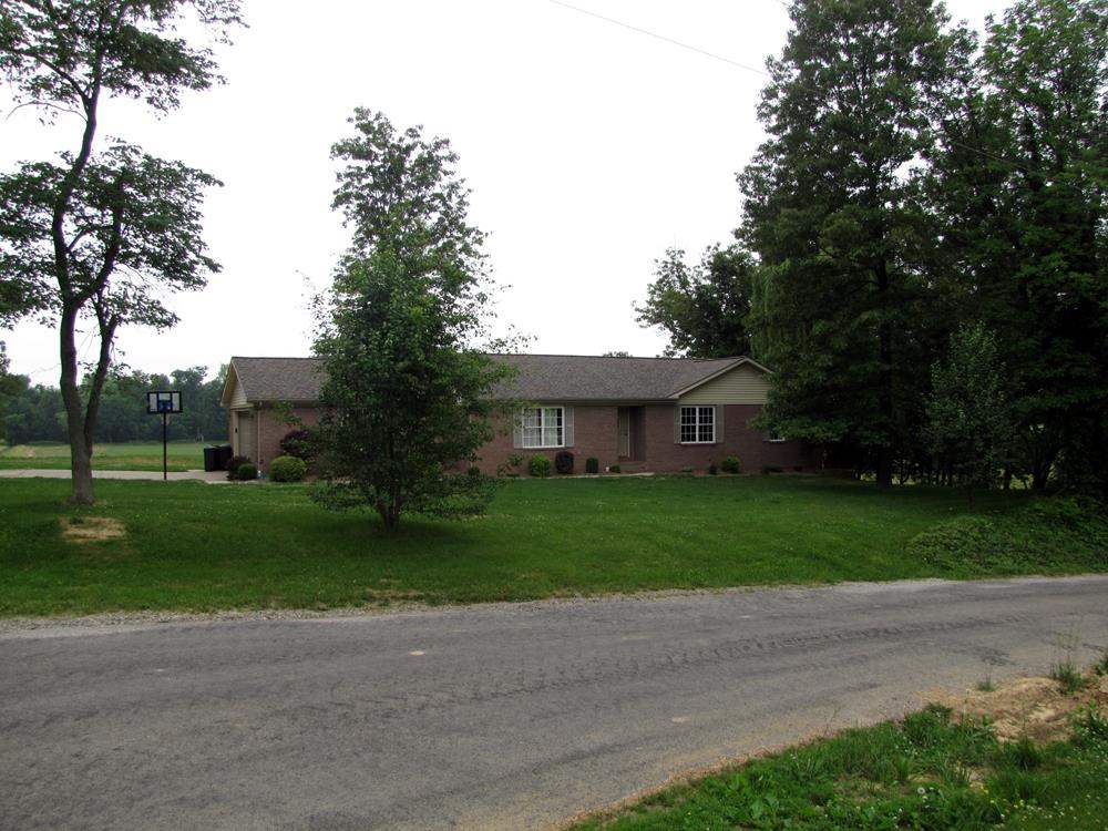 995 E 925 S, Fort Branch, IN 47648 photo 1