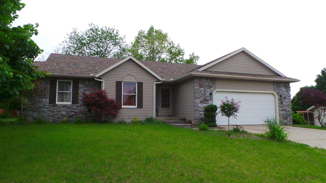 605 Spring Arbor Dr, Middlebury, IN 46540 photo 1
