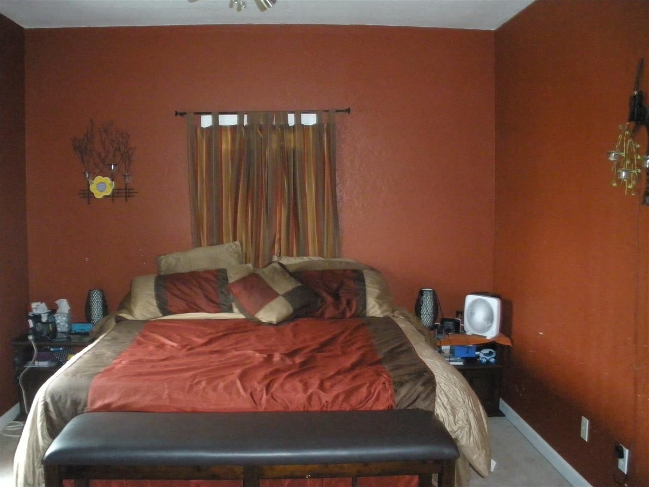 806 E Vantrees St, Washington, IN 47501 photo 6