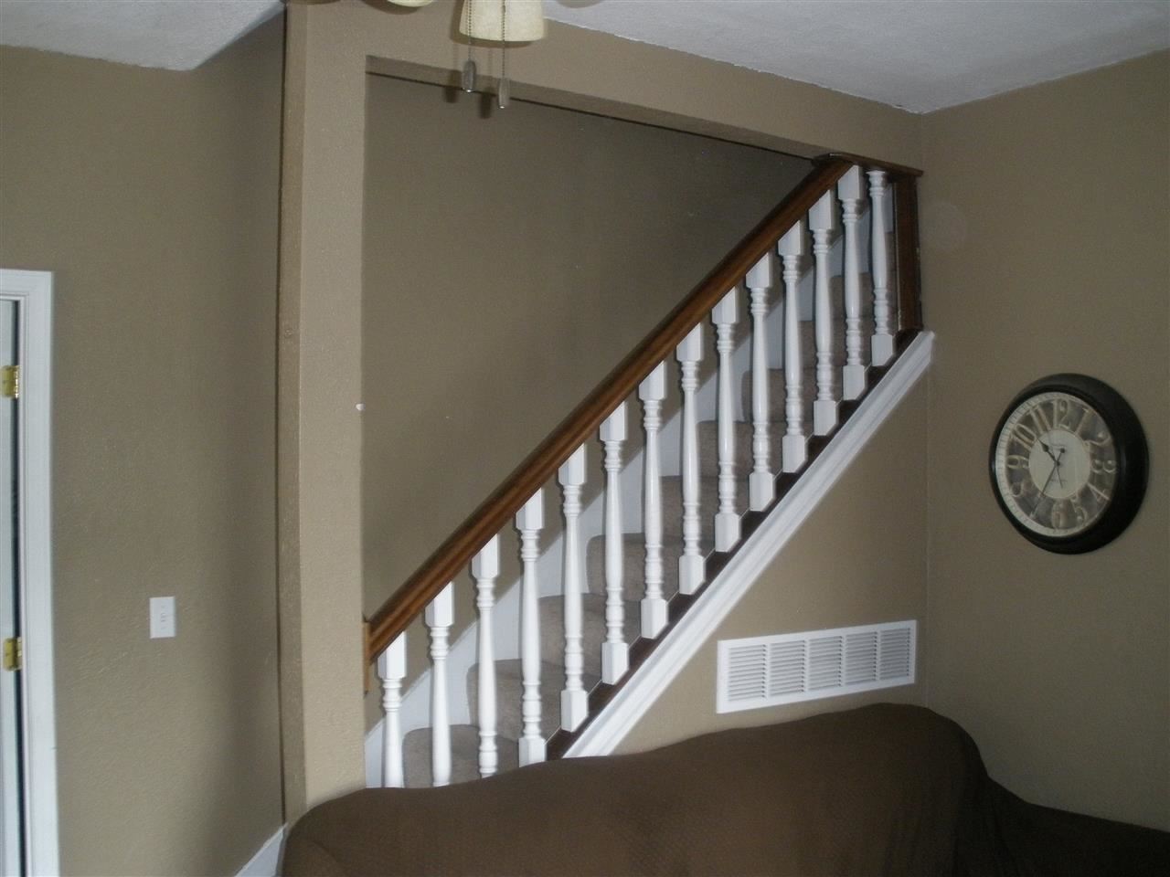 806 E Vantrees St, Washington, IN 47501 photo 10