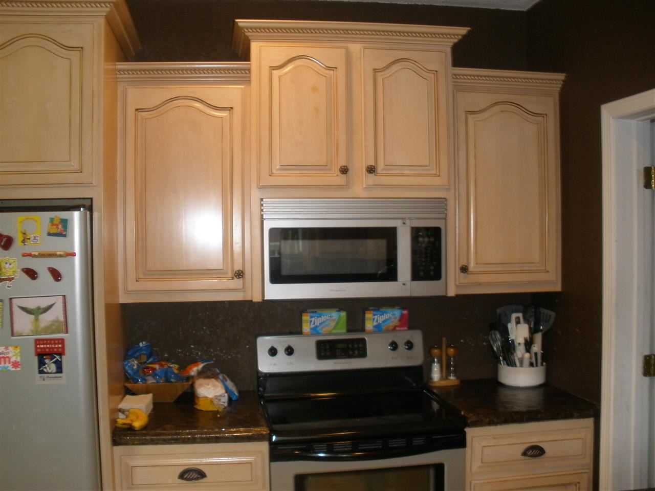 806 E Vantrees St, Washington, IN 47501 photo 3
