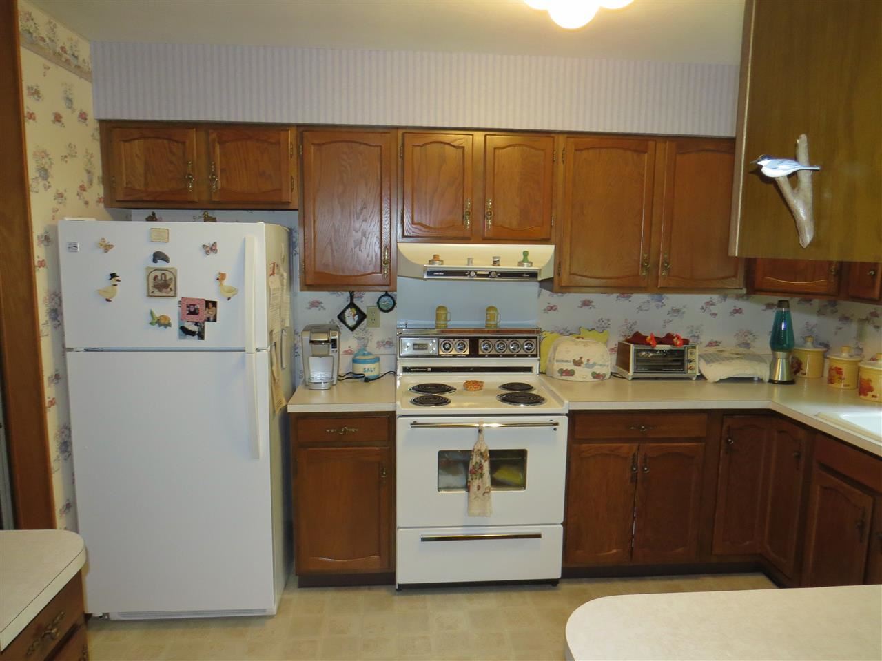 1017 Westwood Dr, Goshen, IN 46526 photo 2
