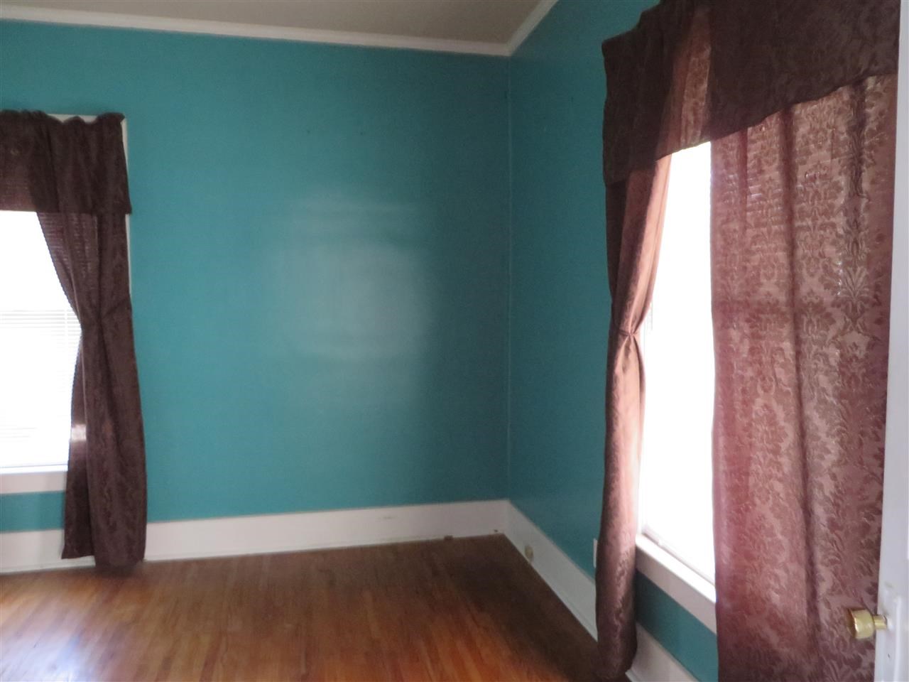 817 S Hall St, Princeton, IN 47670 photo 7