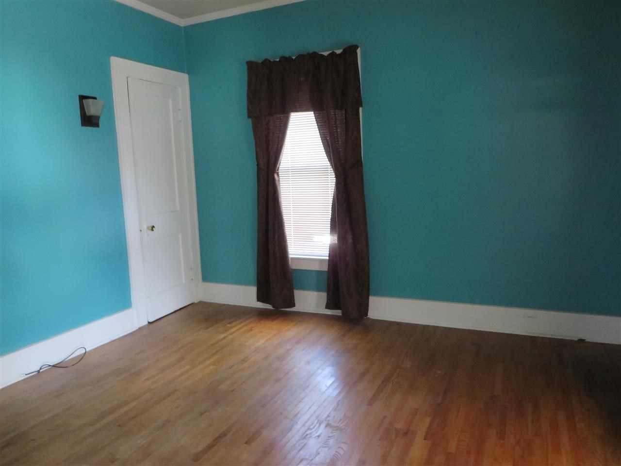 817 S Hall St, Princeton, IN 47670 photo 6